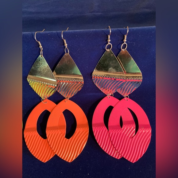 4 Pairs of Neon Rainbow Festival Earrings - Picture 3 of 4